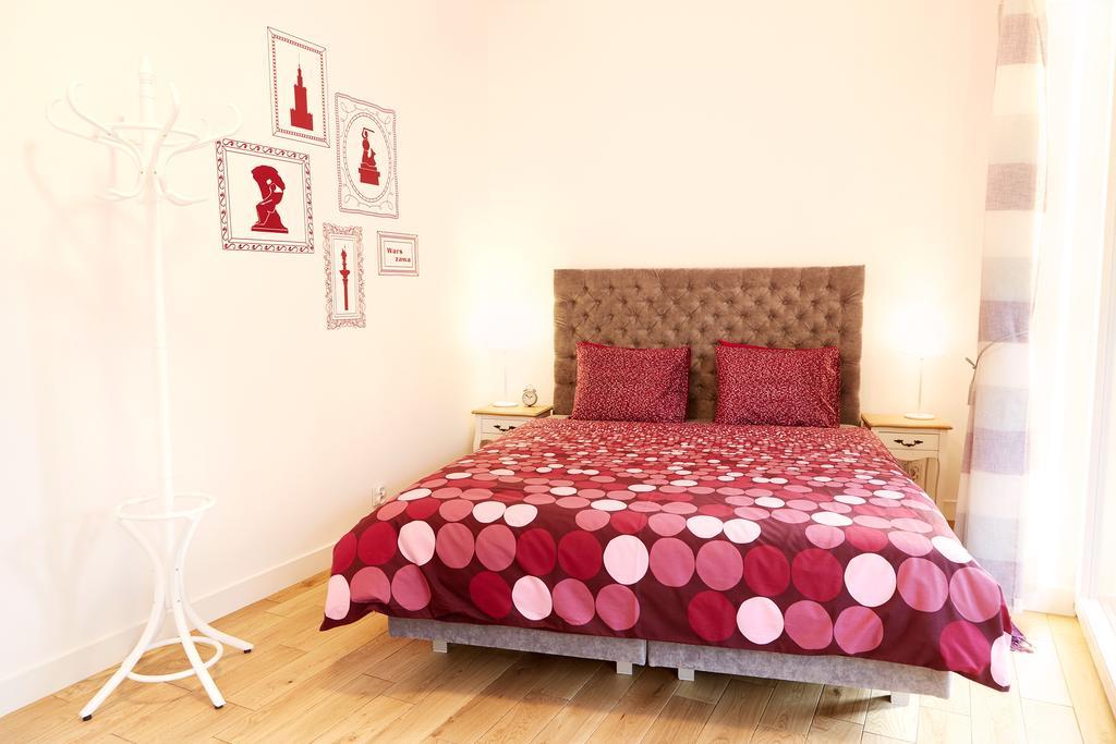 ワルシャワLovely Lux Garden Flat Near Royal Parkアパートメント エクステリア 写真