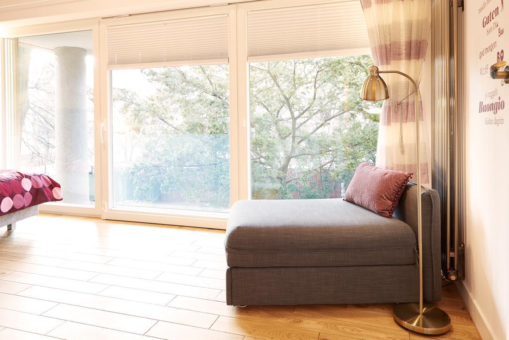 ワルシャワLovely Lux Garden Flat Near Royal Parkアパートメント エクステリア 写真
